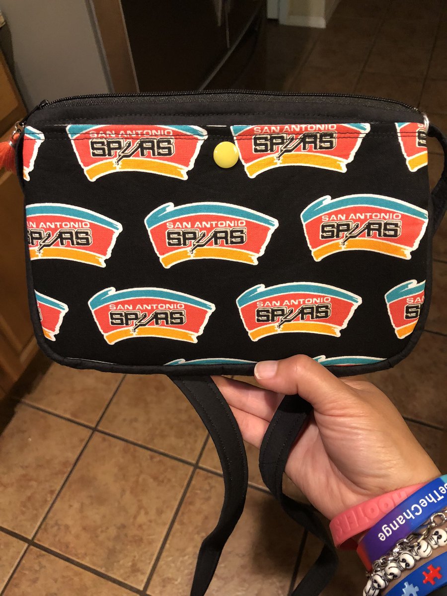 LolaB2004's tweet photo. Picked up this hand crafted beauty at Frida Fest today. The quality looks completely professional and I love the different style of logo inside. 🥰 @spurs #spursfanforlife https://t.co/c4v12WFLK4