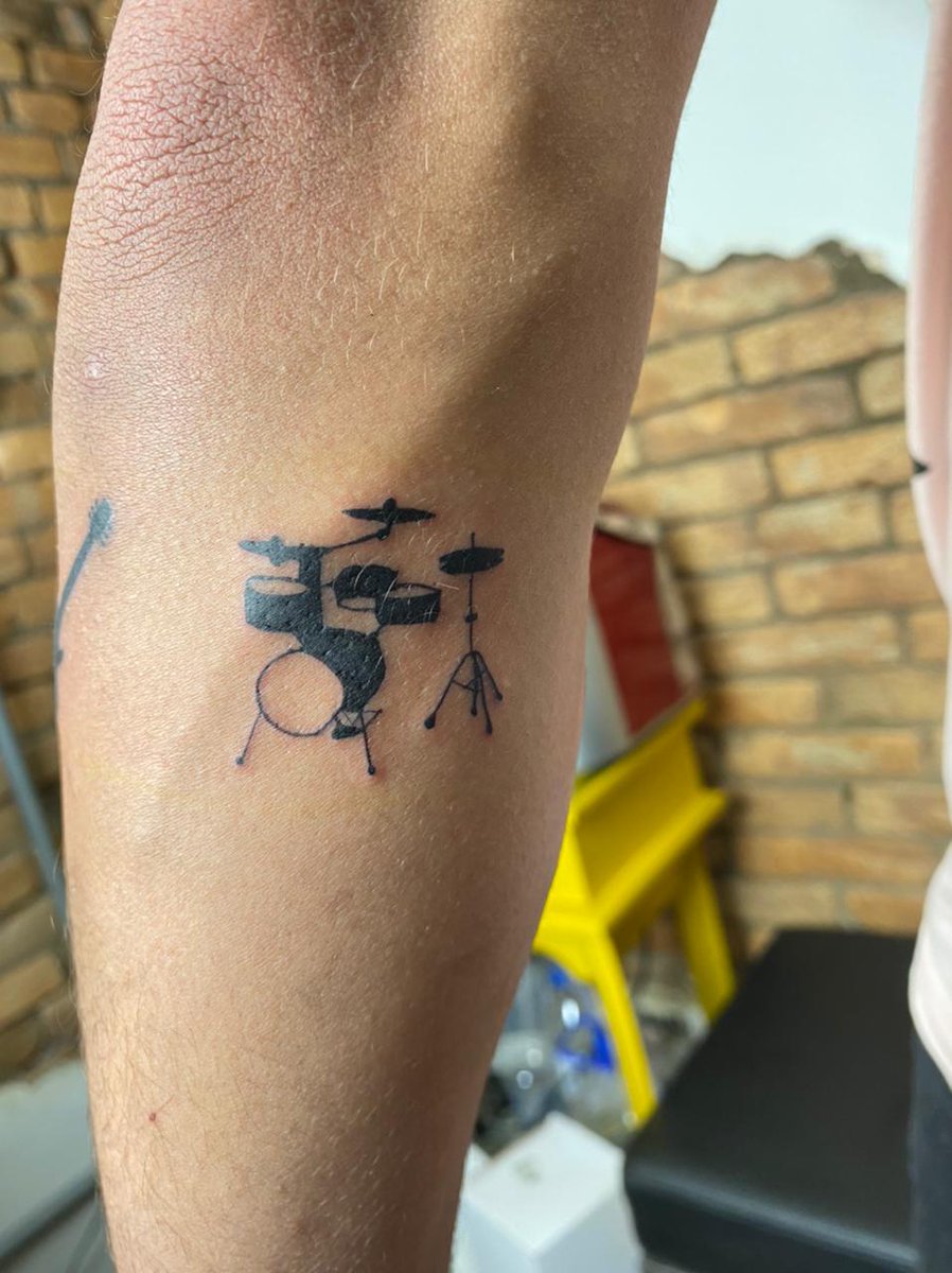 Borrachus's tweet photo. Finally made my K-On tattoos I wanted so much ❤️❤️ https://t.co/KsBlfKkvBv