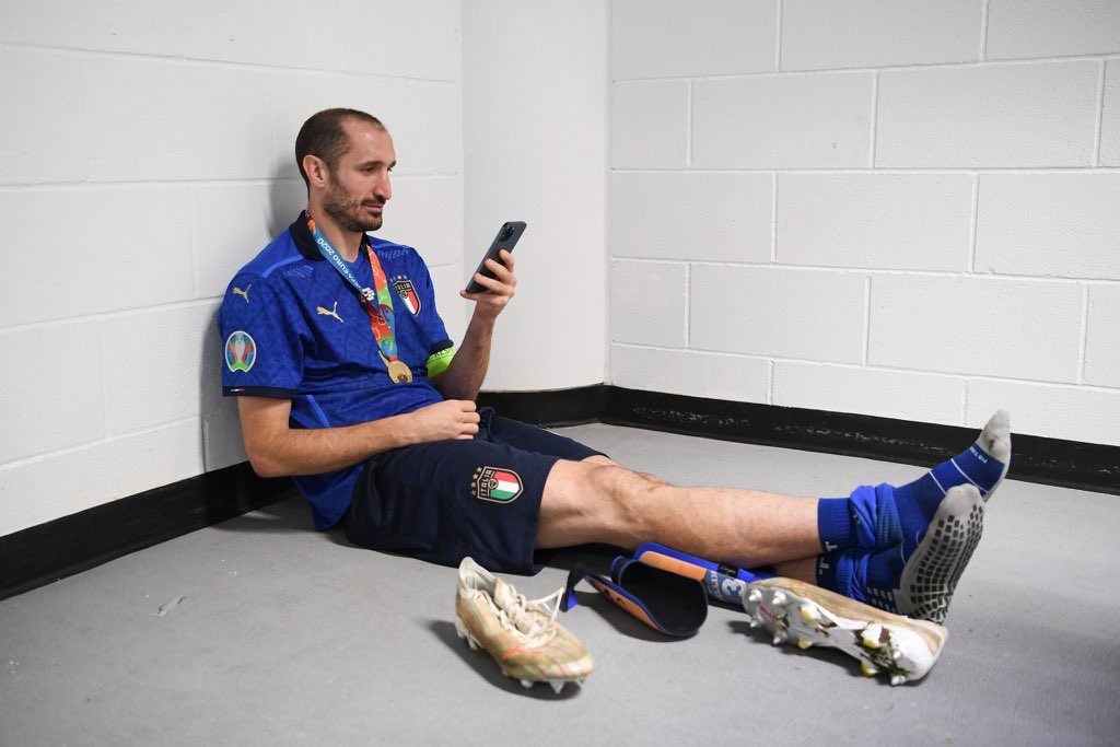 MoeYahyaBaseet's tweet photo. The joy of scrolling through social media after winning the #EURO2020  >>>>>>>>>>>> https://t.co/nXK4S8zQF3