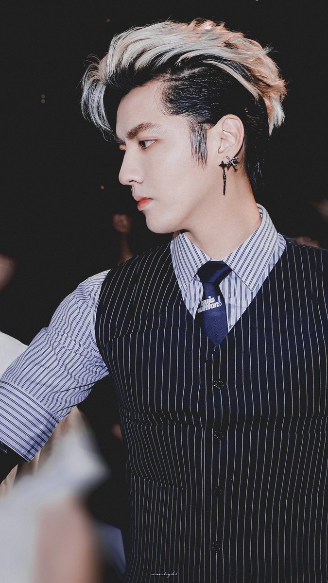 KrisBar_WuYiFan's tweet photo. 210712 Kris Wu @KrisWu

Listen to my heartbeat~💓
Morning Meigeni!☀️

Cr: Galaxy-Moonlight 
#KrisWu ​​​#WuYiFan https://t.co/wLOB3SdohP