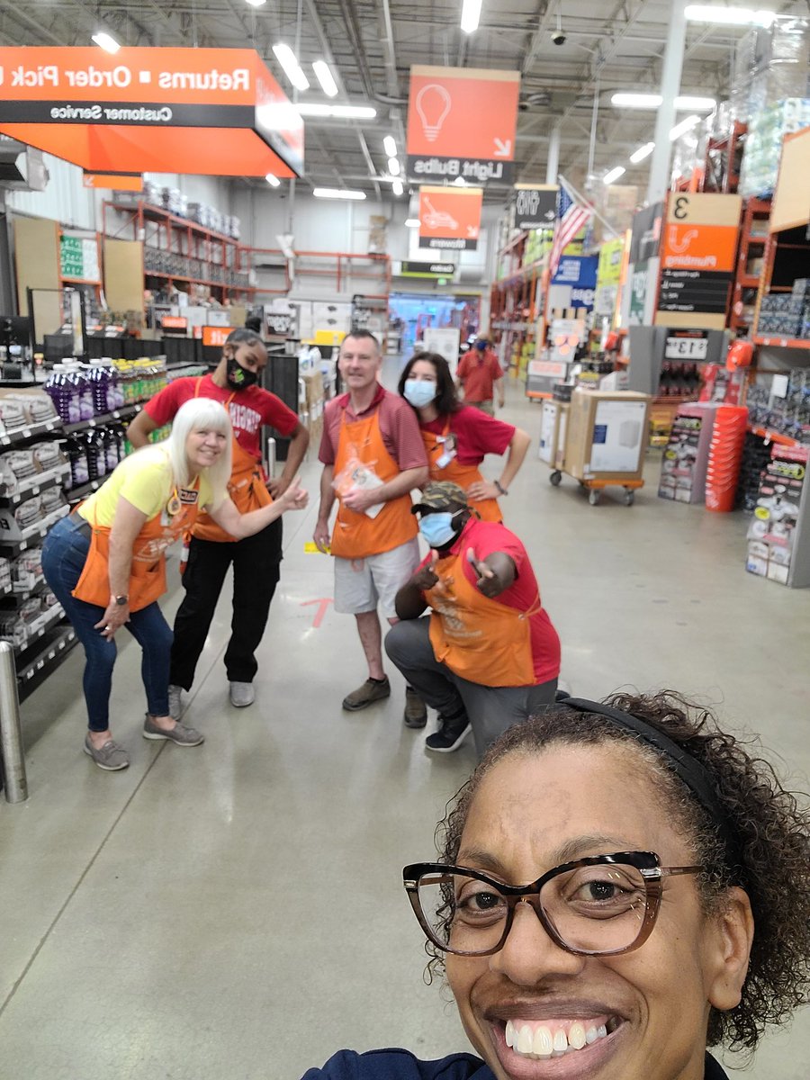 Shout out to our Deliveries associate Tom..thanks for taking care of our customers....@tim_hickey1 @TheFixer2575 <a href="/MondoTHD/">Armando Portillo</a> <a href="/BrianConwayTHD/">Brian Conway</a> <a href="/staceyjsharp1/">Stacey J Sharp-Brown</a>