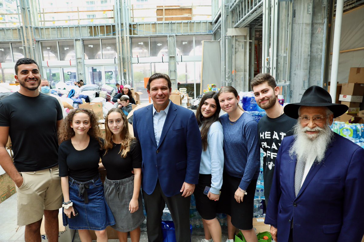 Ron DeSantis tweet media