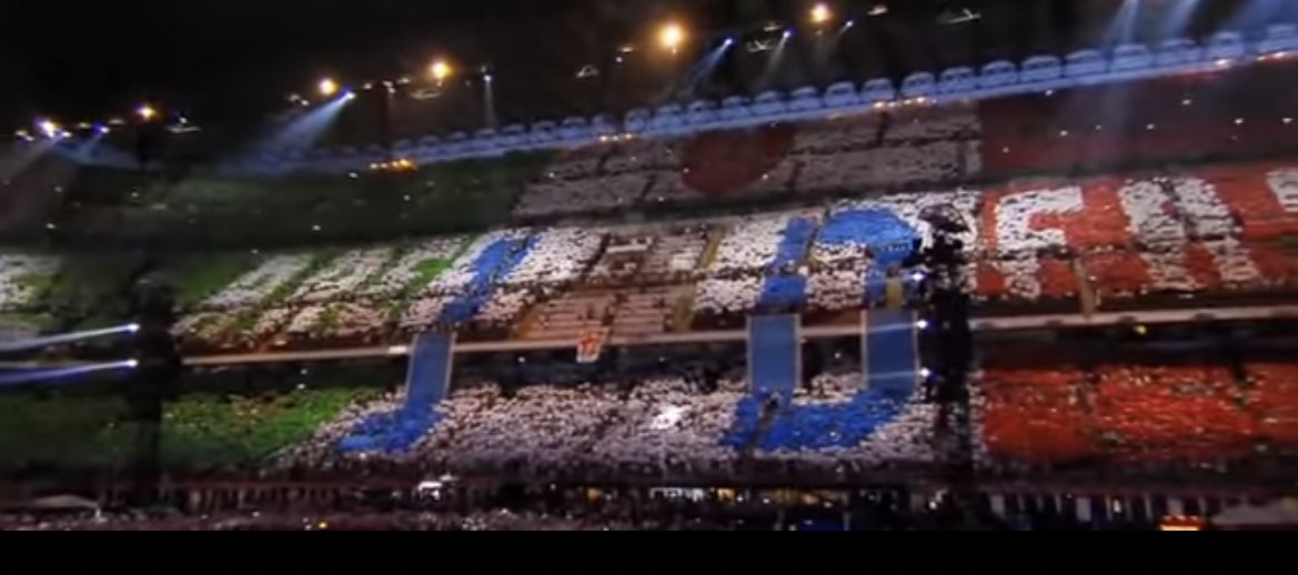 mang_jh_'s tweet photo. @zaynmalik l'Italia sporcacciona vi ha dato questo... non so se ricordi https://t.co/BjtAC6N5DE