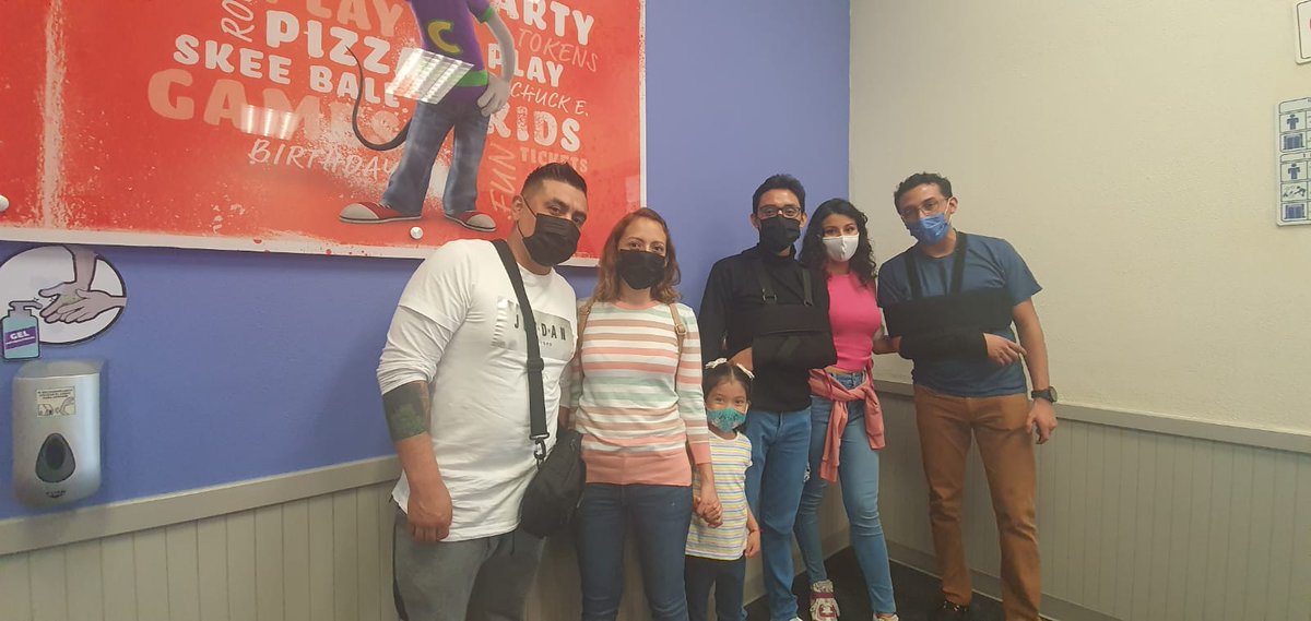 aneli_cmi's tweet photo. #LaDiversionEstaDeVuelta pasándola increíble en @ChuckECheese https://t.co/5PKrOFuny9