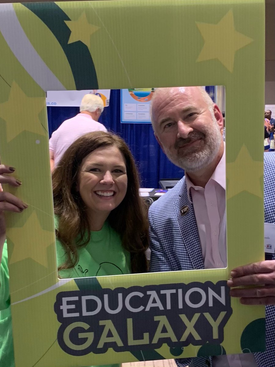 Having a blast <a href="/gaelassoc/">GAEL</a> <a href="/Eaglejwd/">Jesse Davis</a> come visit our booth! <a href="/EdGalMackenzie/">Mackenzie at Progress Learning</a>