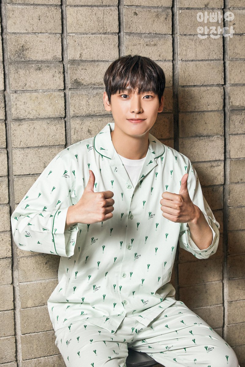max18_taro25's tweet photo. 인성아 생일축하해~~~~ 🎉

#HAPPYINSEONGDAY #SF9 #INSEONGday https://t.co/SMujOHixWV
