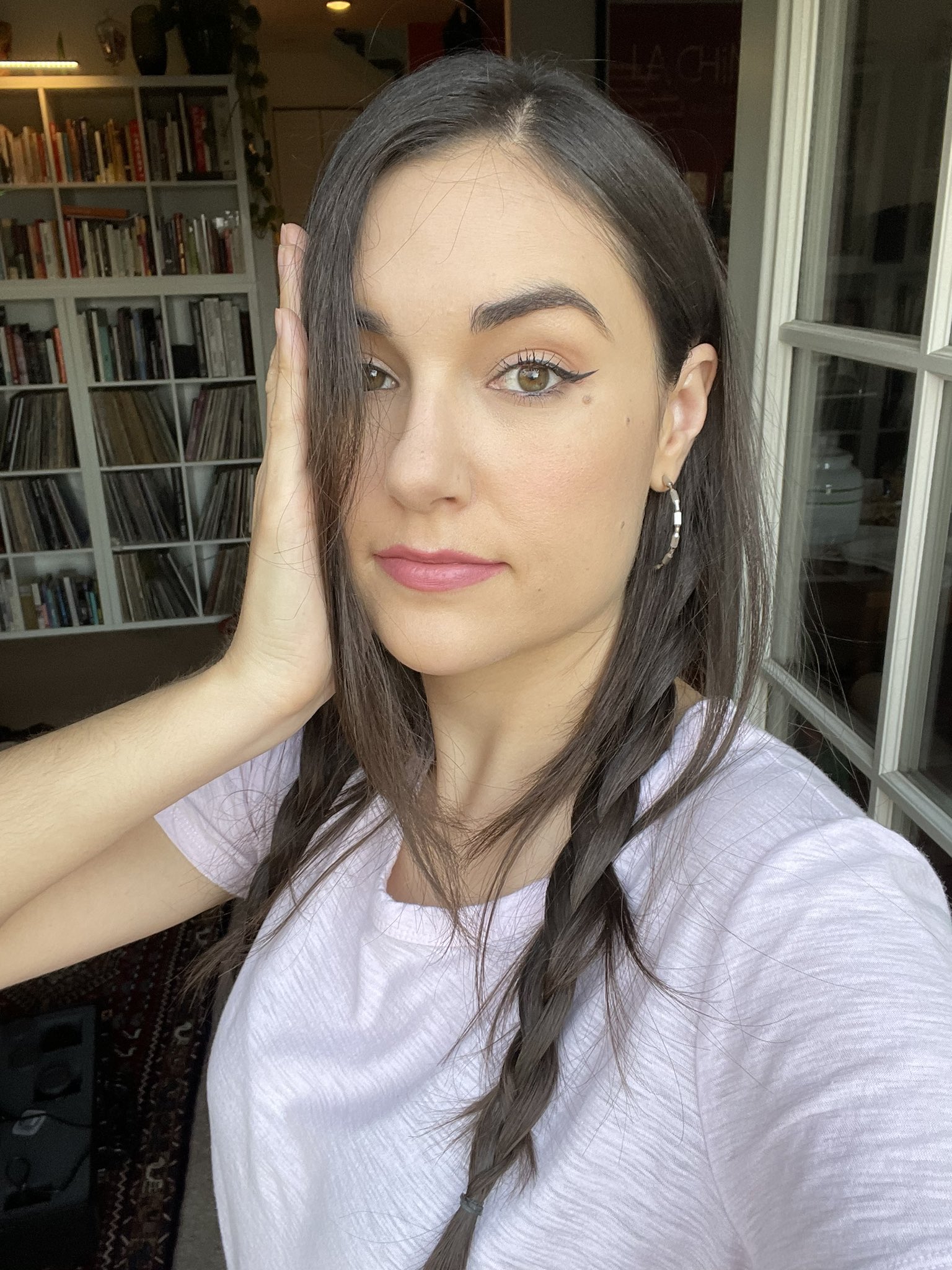 Sasha Grey on Twitter: "Casually covering up a pile of laundry behind me.  Also HAI! I\