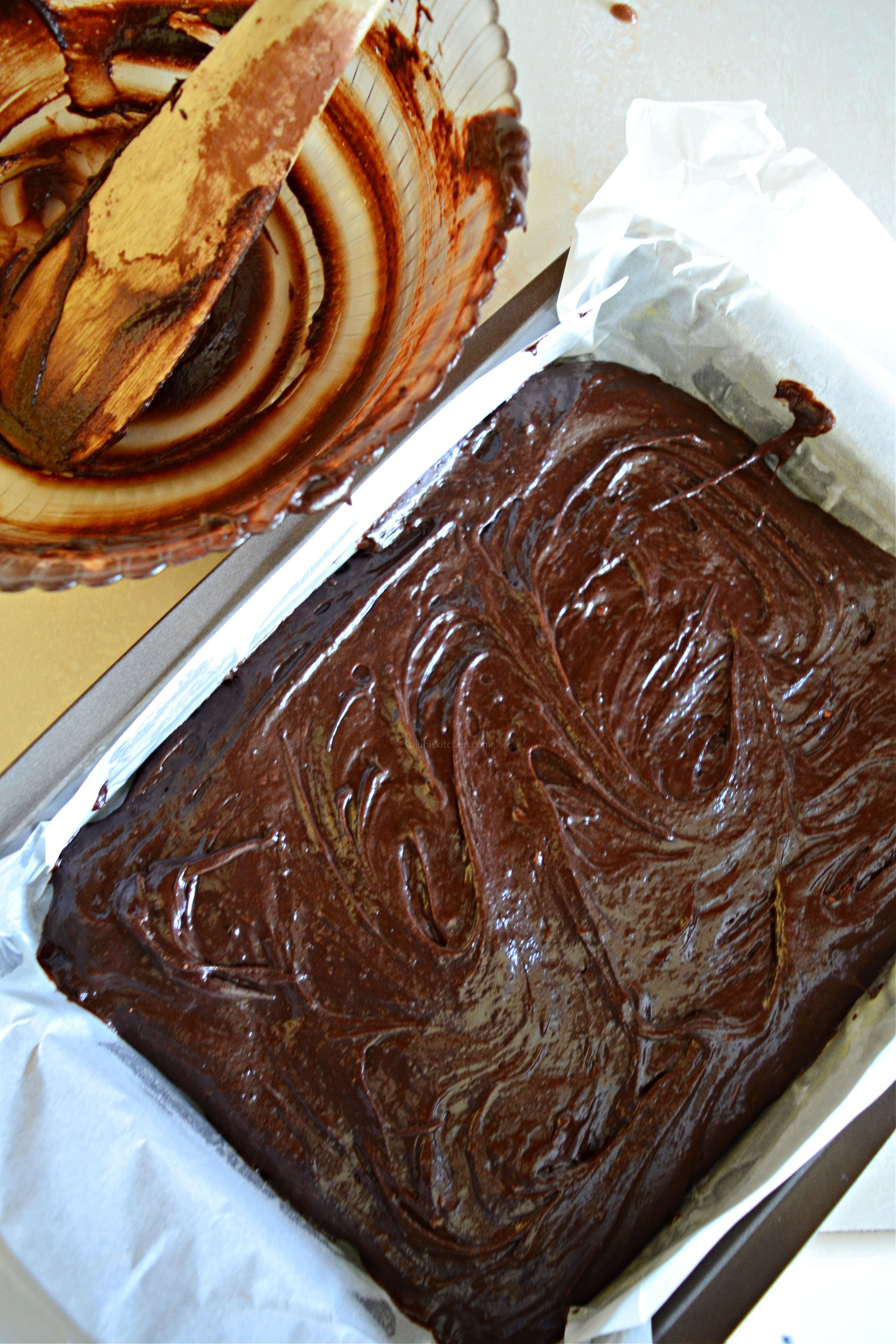 Kaluhi S Kitchen On Twitter We First Begin By Melting The Chocolate And Butter In A Microwave The Time Will Vary Depending On The Strength Of Your Microwave But At Most It Will Take
