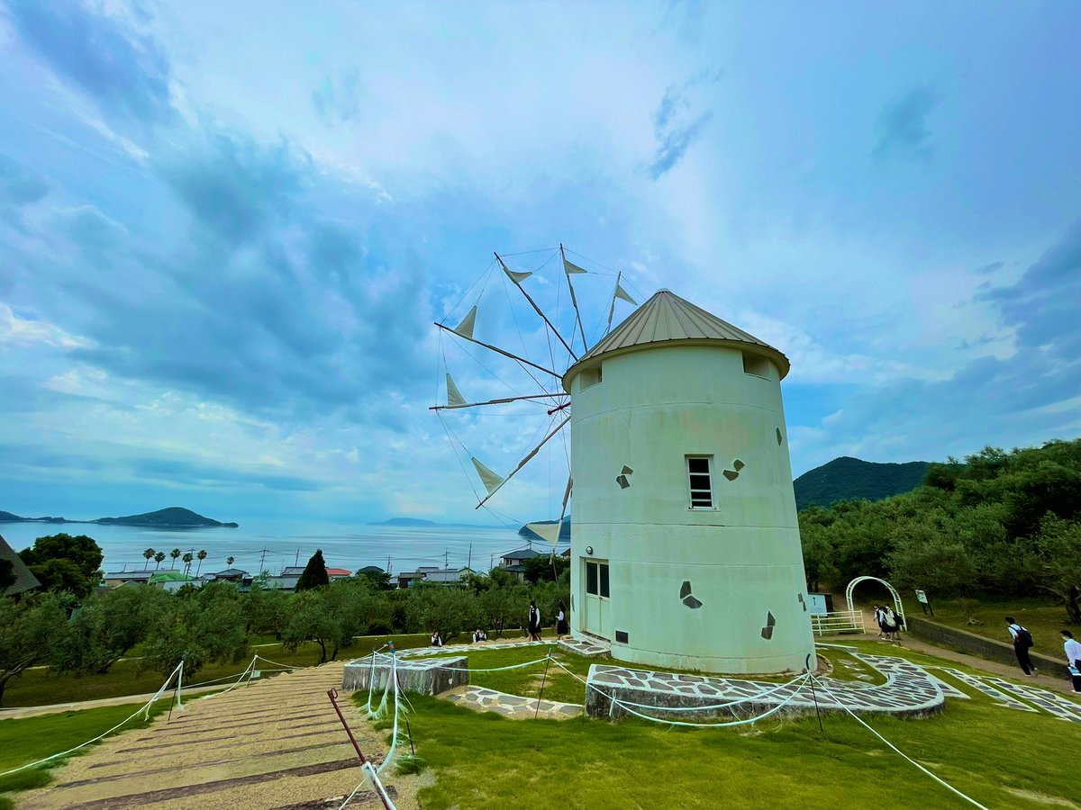 Yuya666 L A Ciel 小豆島オリーブ公園 魔女の宅急便のロケ地 エモすぎる 小豆島 ジブリ 魔女宅 ギリシャ風車