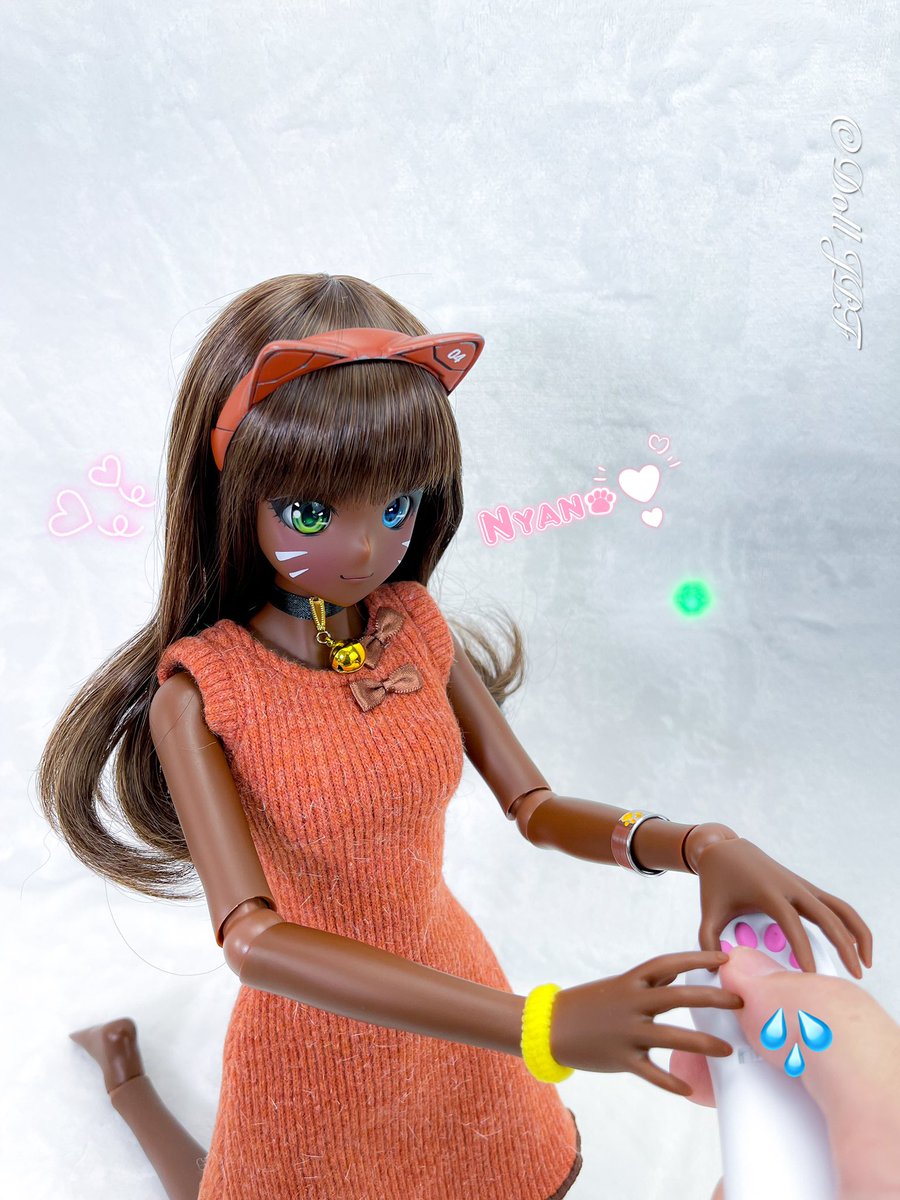 AndroidPDF's tweet photo. 舞ちゃん: これで一緒に遊ぶニャン💕 ฅ(Ф∀Ф)ฅ .
Mai-chan: Let’s play with this together meow💕 ฅ(Ф∀Ф)ฅ .
#playwithcat #littlewonderwardrobe #cattoys
#smartdoll #smartdollprowess #catgirl #dolljpf #culturejapan #doll #dollphotography #fashiondoll #animedoll https://t.co/94JhiQ0Kol