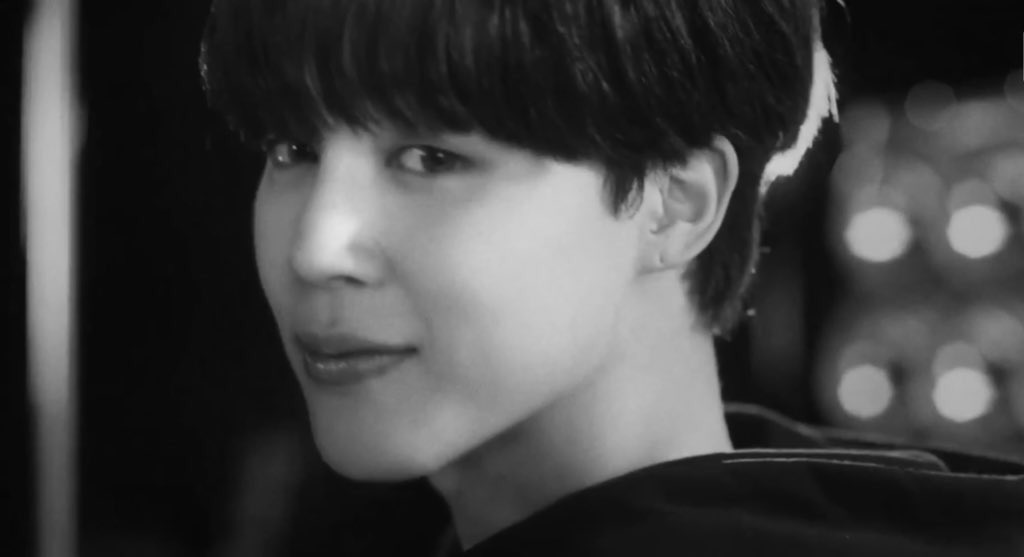 jmnsource's tweet photo. boyfriend jimin https://t.co/qM4u8v3MUl