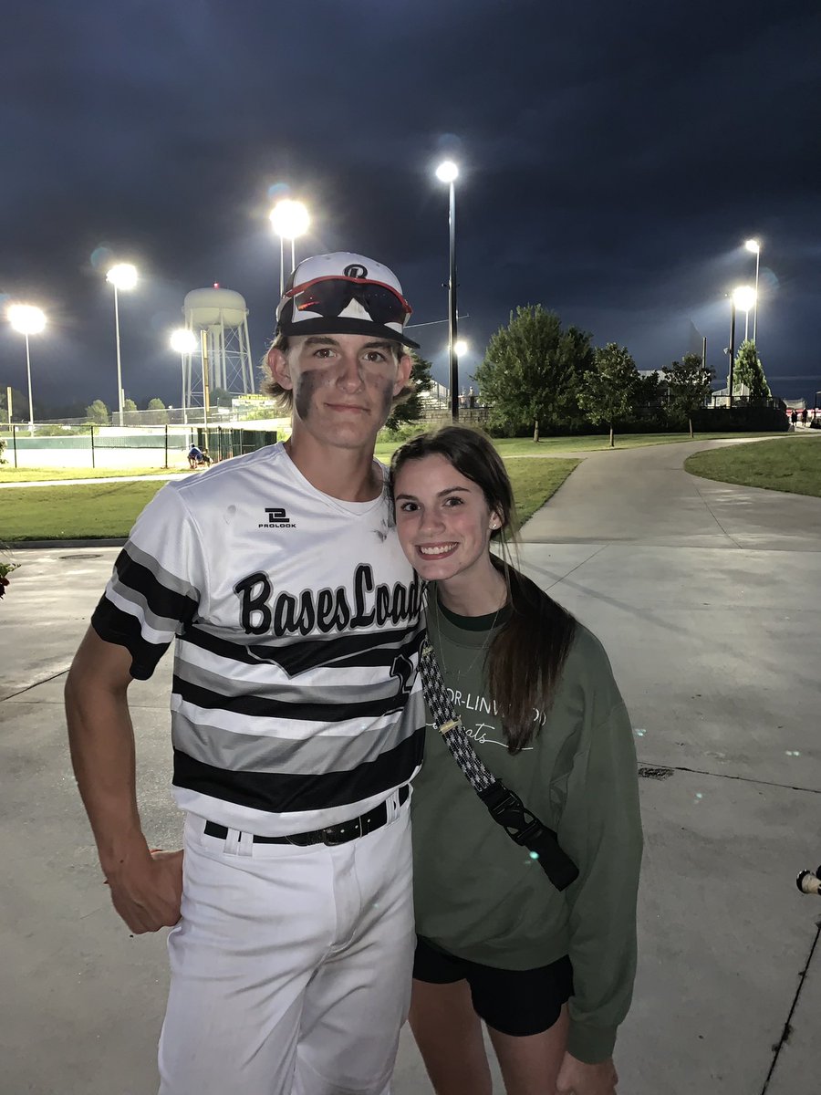 sharp_robin's tweet image. Champs! ❤️