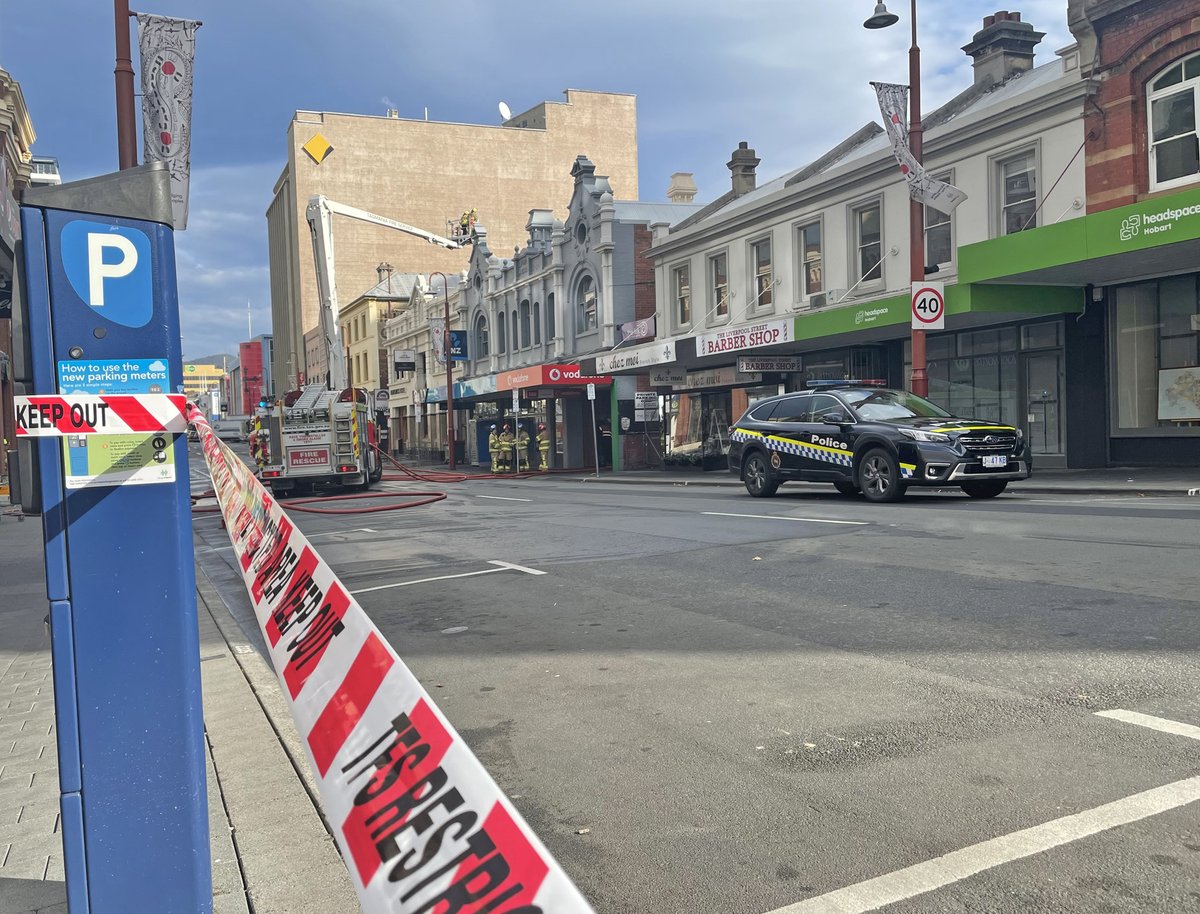 🚫Liverpool Street between Argyle and Elizabeth Street will remain closed until at least midday tomorrow (Tuesday) following a fire at the Brunswick Hotel.
