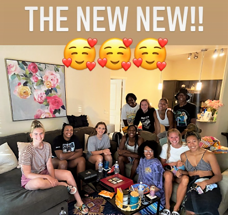 sueonline's tweet photo. After losing 2 BB games Sun @AtlantaDream @Suns, I was grateful to see NEW NEW look of @ArizonaWBB  coming into focus. Welcome to the NEW NEW arrivals! So happy vets are back in Tucson! Players &amp; fans are feeling RED HOT 🔥🔥even in July. ❤️💙🐻⬇️🌵 🏀#deserttraining #hoopdreams https://t.co/oqFuHEP2yD