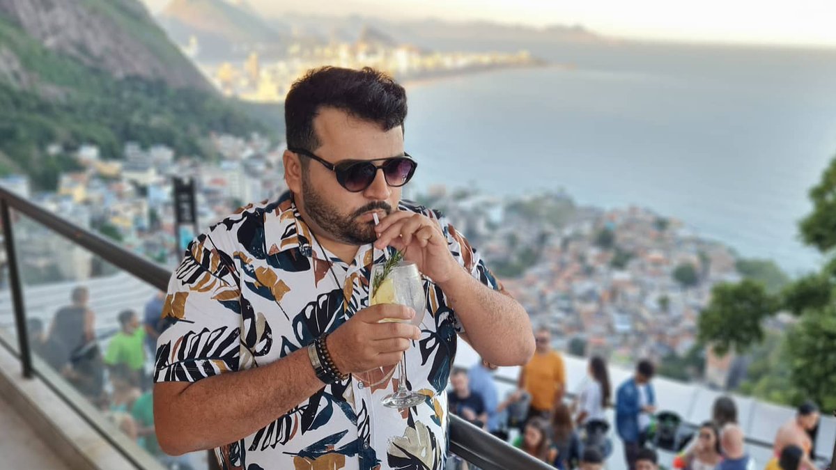 EltonAlvesRN's tweet photo. Põe na mente e vai buscar
De nave ou de apé
O que vale é tumultuar...' 🌄⛰
.
.
.
.
.
.
.
#vidigal #altodovidigal #rj #errejota #riodejaneiro #morro #sunset #boatarde #carioca #bardalaje #dalaje @bardalaje https://t.co/h6sYhUaeIx