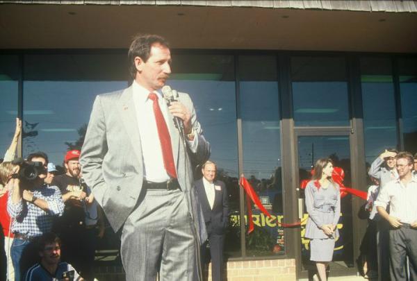 ArchivesDe's tweet photo. On This Date: July 16th in 1987 Dale Earnhardt Chevrolet @earnhardtchevy had it's grand opening. Even Bobby Allison was in attendance!! https://t.co/q1Z1OeF09d