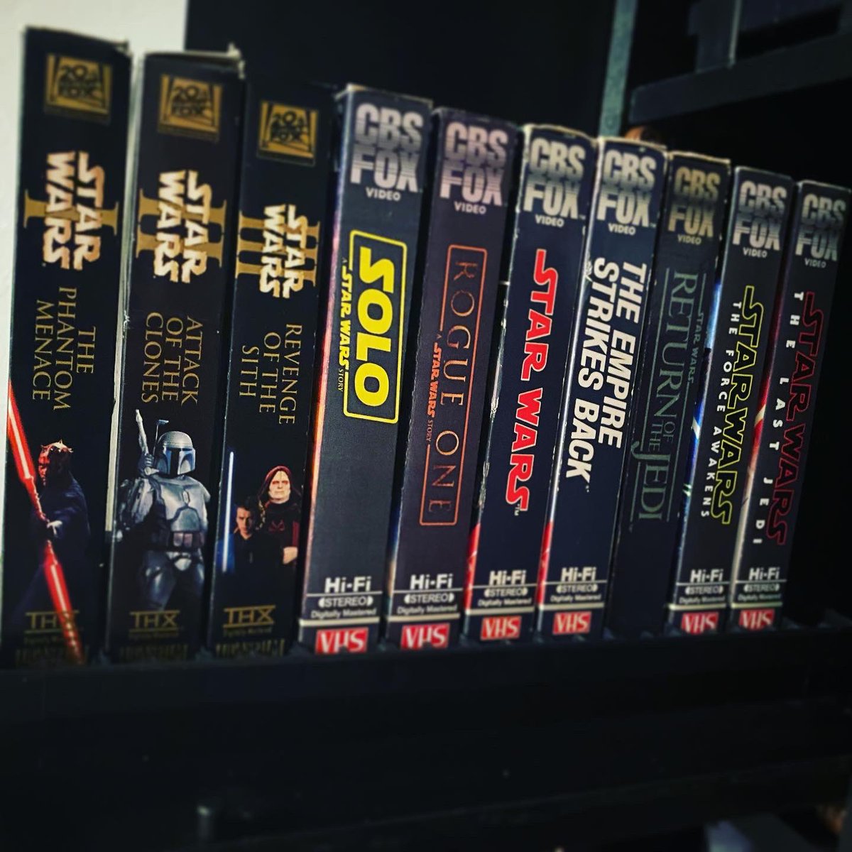 vhsandchillokc's tweet photo. As a collector, I really want a complete set. As a fan, I can’t stand Rise of Skywalker. Hmmmm...
📼
📼
📼
#vhsandchillokc #starwars #starwarsmovie #starwarsnerd #customvhs #customs #bootleg #vhsart #embracetheanalog #rewindordie #vhs #tapeheads #vhscollector #vhslife #retrokc https://t.co/7QKr8MmqTB