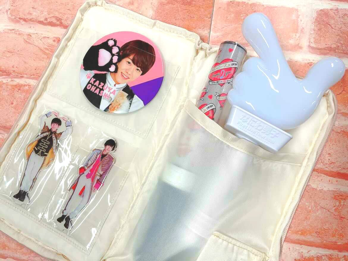 ジャニランド 公式ジャニーズグッズの中古販売 イベント案内 ジャニランド心斎橋店 グッズ入荷 関西ジャニーズjr マルチケース入荷 キンブレは最大3本 替えの電池も収納できる