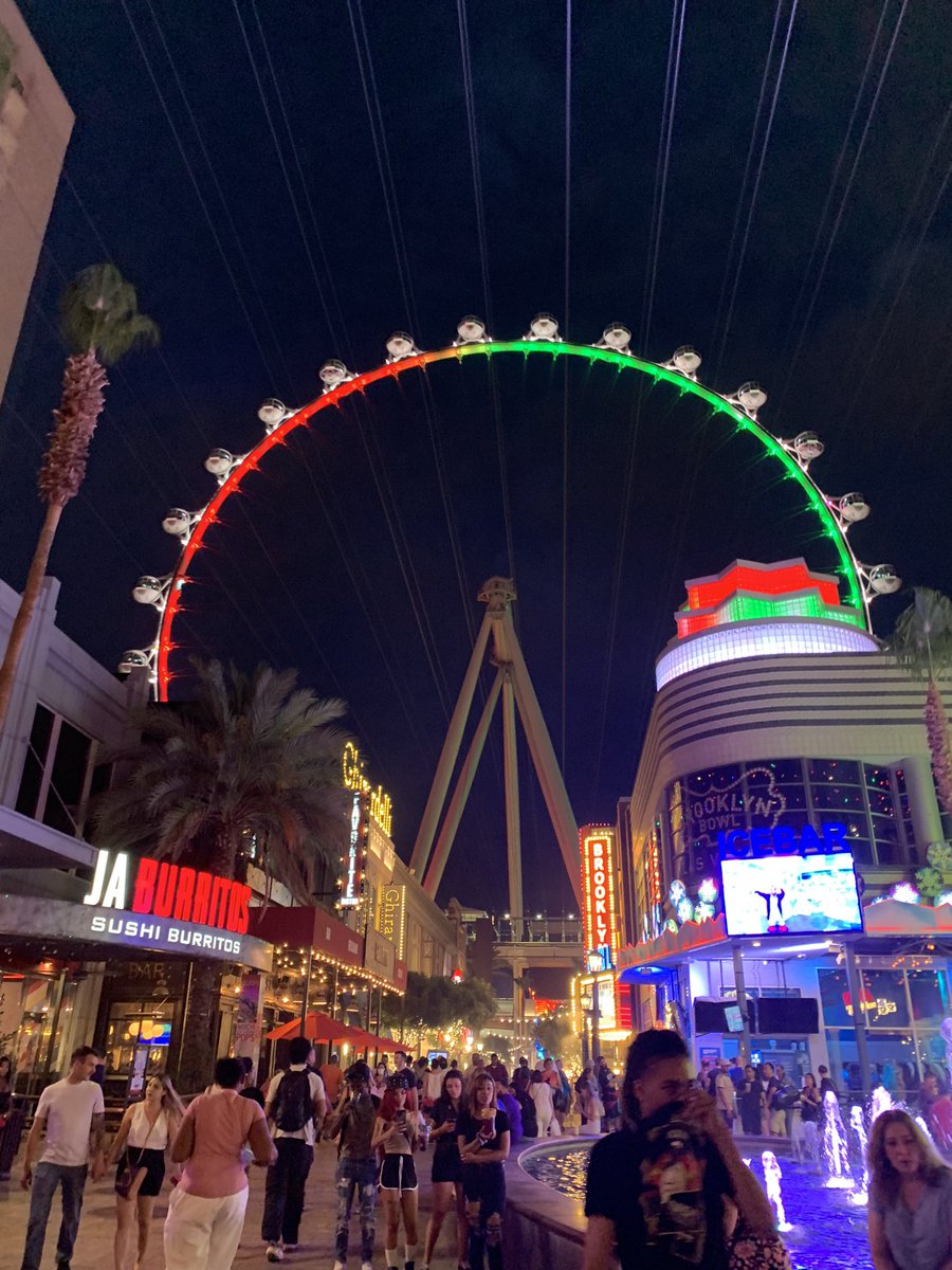 Because our keynote talked about fear, I’m conquering mine by riding the High Roller. I’m about halfway through and using deep breathing strategies. 🤣 #ASCA21
