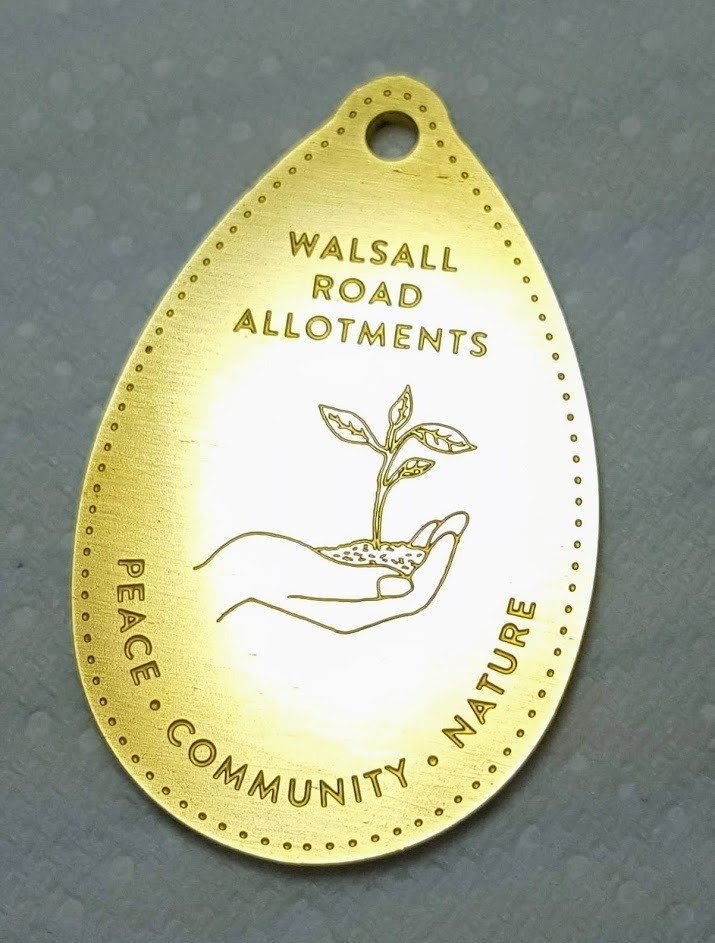 Robert Allotment cat,now helped by Janet & Amanda tweet media