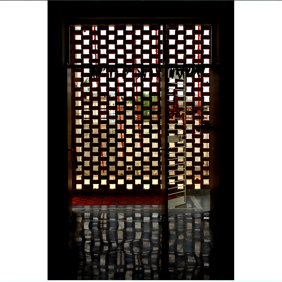 shilpkardelhi's tweet photo. inauguration Ceremony Phase 1 Carmel Convent, Dharuhera, Haryana. Brick jali at the entrance of the building to create a barrier between the outside building and let the fresh air flow inside all day long keeping it cool and properly ventilated.
#schoolengineering https://t.co/VCrhOI9lX5