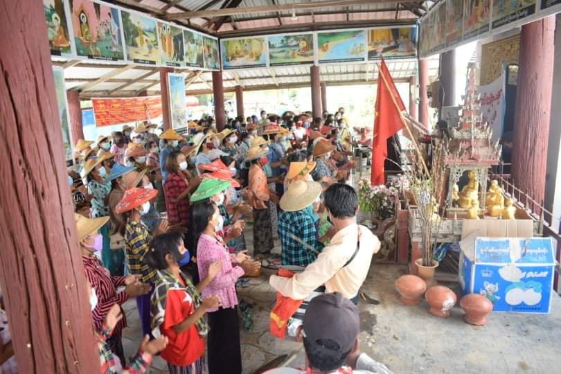 The 124th day of the overthrow of the Terrorist Military Council was celebrated by villagers in #Salingyi Township, Yinmar District, Sagaing Division on July 12.

#SACWantsCovidUncontrollable
#WhatsHappeningInMyanmar 
#July12Coup