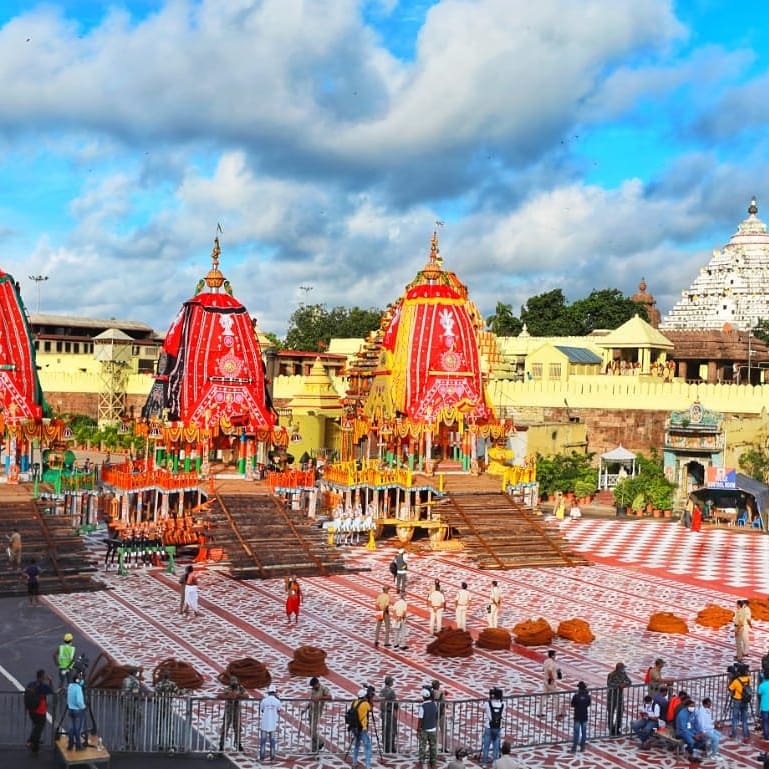 alfa_priya's tweet photo. Happy Rath Yatra to all 🙏 #RathYatra2021 https://t.co/ZARnSdsKTz