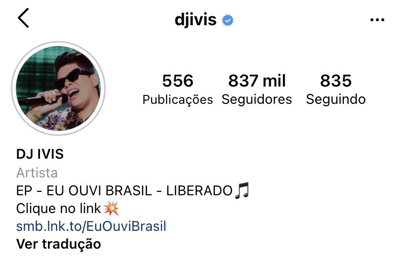 Hey_Cheelly's tweet photo. depois da ex expor os vídeos do dj ivis espancando ela, ele ganhou mais de 100 mil novos seguidores… enfim brasil né https://t.co/V93B4Ryfwi