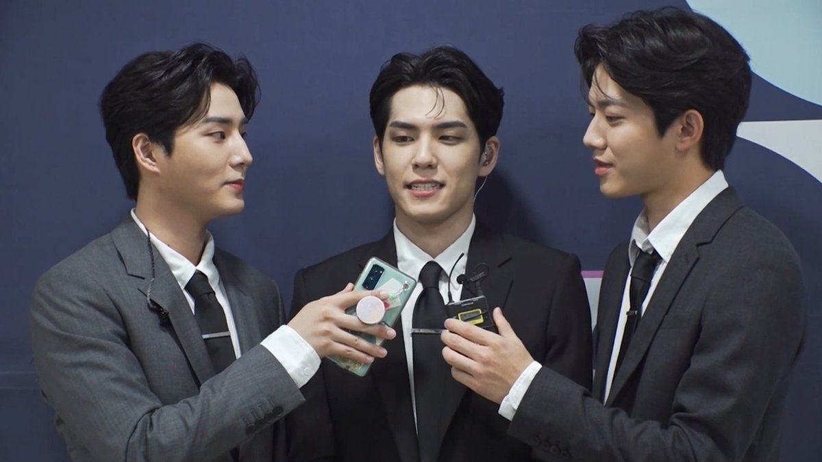dowonpiled's tweet photo. young ceo kim wonpil having his presscon with his 2 bodyguards https://t.co/iUPKc4Nn9H