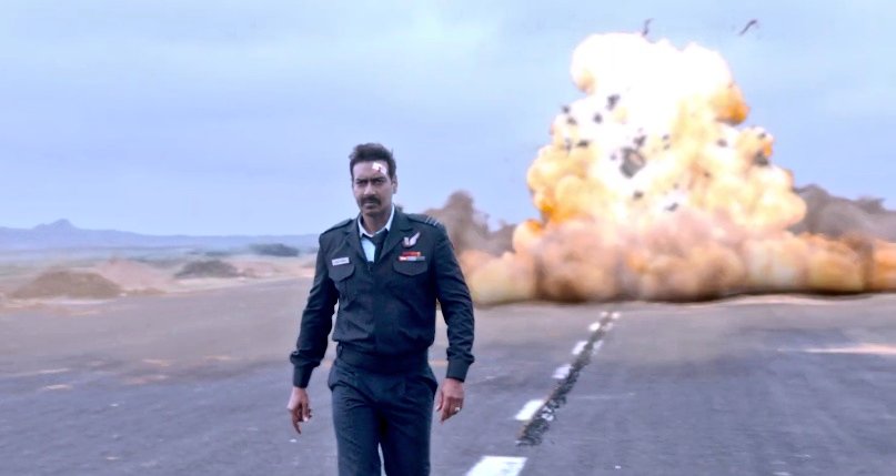 Akhilsingh1985's tweet photo. What a mind blowing trailer just superb 🔥🔥🔥👌
Taajmahl pyar ki nishani hai ,to hindustaan tere baap ki kahani hai 👌👌 what a dhansu dialogue 
#BhujThePrideOfIndia 
Trailer out now 
@ajaydevgn the boss ❤️❤️🔥 https://t.co/jZmI9TKohe