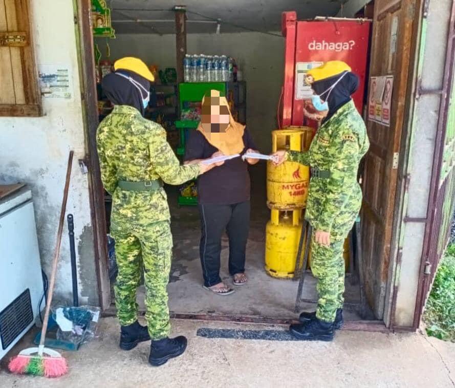 rela_sabah's tweet photo. RELA Bantu Pendaftaran Vaksin di Beluran @relamalaysia @KDNPUTRAJAYA @yahyakgc @KKMPutrajaya @FauziJhumat https://t.co/b8odtuSNuQ