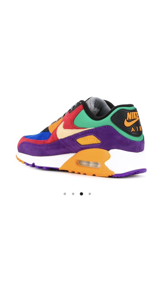 singhakanksha01's tweet photo. Looking at my current Finacial status the only @nike i can afford now. Putting it in air &amp; in universe #justdoit , i wanna buy 10 of these #nikeairmax ❤️
P.S. bro! not the tick though , it hurts my heart. ❤️‍🩹 
#Nike  #manifestatio #nikeairmax #nikeshoes https://t.co/WqvZDYZTEe