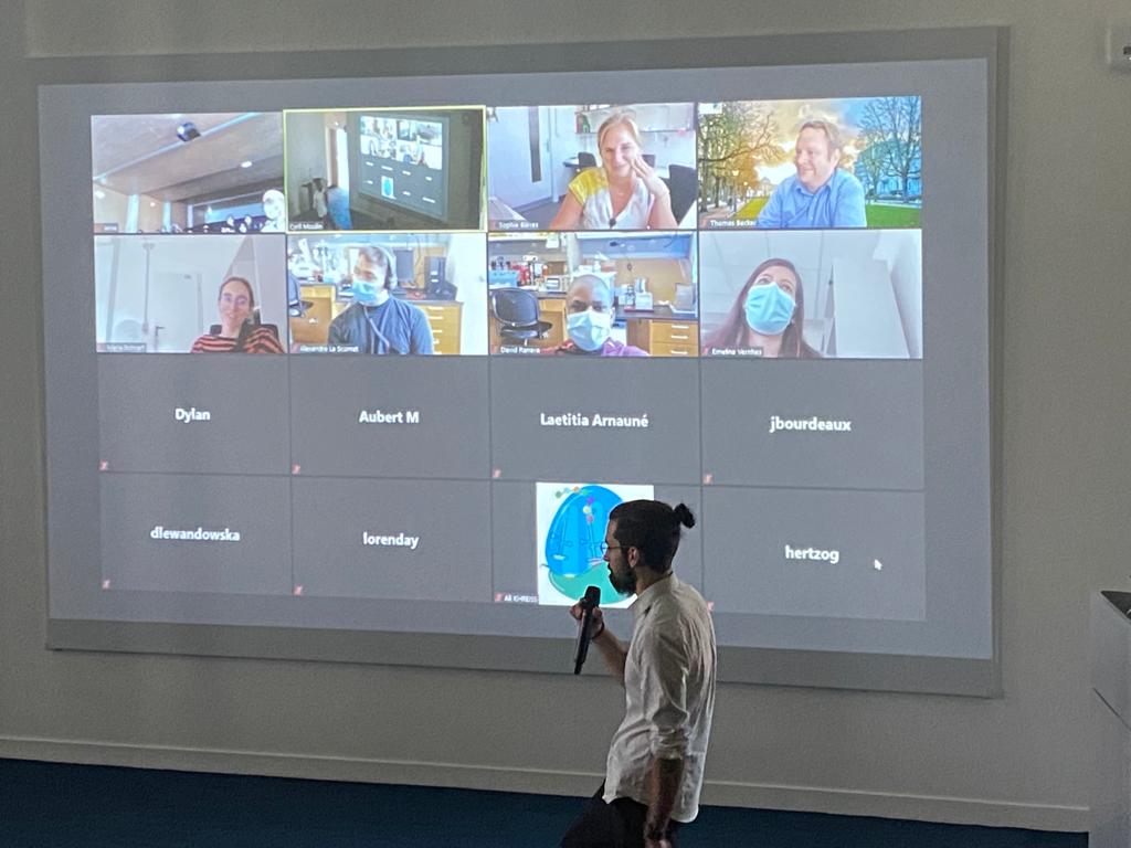 Congratulations to Dr Cyril Moulin, who defended a PhD thesis on the "Biogenesis of mitochondrial matrix and inner membrane proteins". You were a pillar of a newborn lab at <a href="/CbiToulouse/">CBI Toulouse</a>. Thanks to the examiners for their work M.Bohnert, S.Bleves, T.Becker, P.M.Gleizes