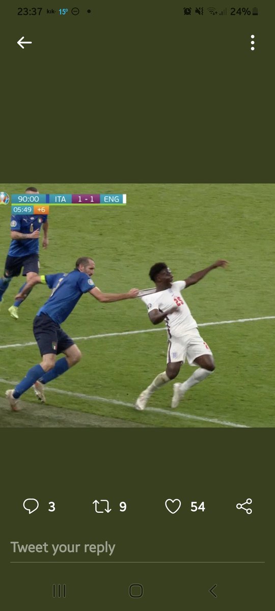 AlphaWaveDesign's tweet image. I totally agree but when this happens on the pitch...