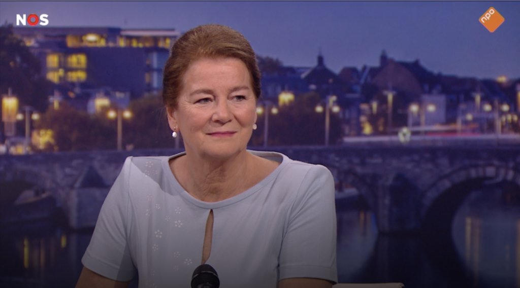 Mayor Penn-te Strake of #Maastricht was interviewed and highlighted the importance of #crossborder cooperation in 🇧🇪🇳🇱🇩🇪

In particular, she mentioned the #overview of #COVID-measures in the region #PANDEMRIC is regularly producing❗️

👉tinyurl.com/p66ef4ds

#COVID19 #corona