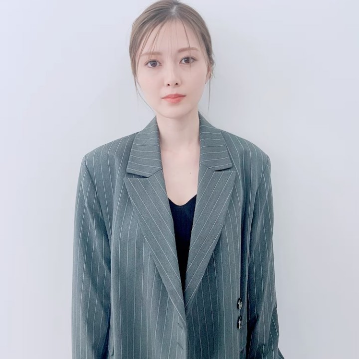 ガール 白石麻衣 最新情報まとめ みんなの評価 レビューが見れる ナウティスモーション ガール 白石麻衣 最新情報まとめ みんなの評価 レビューが見れる ナウティスモーション