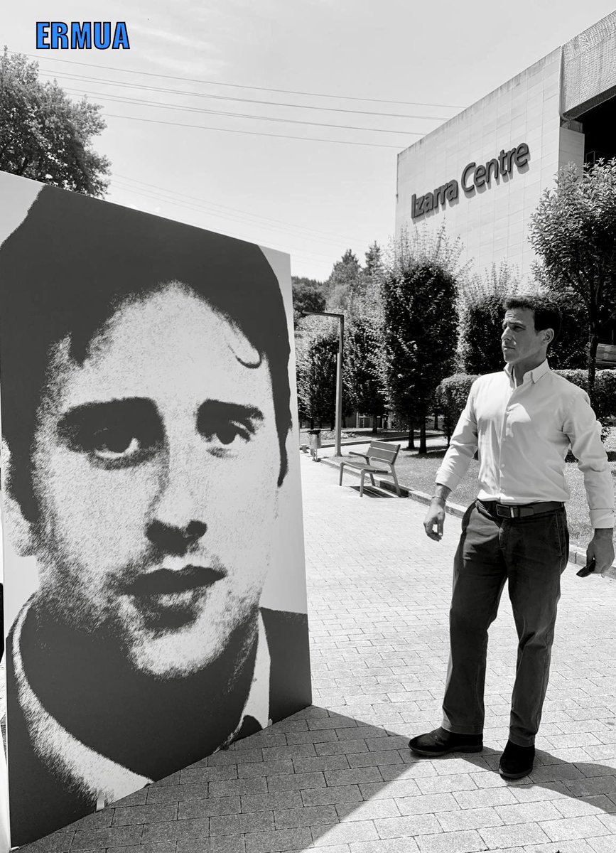 Querido Miguel Ángel, el día que te asesinaron tomé una decisión, continuar tu labor, fue mi manera de impedir que los crueles asesinos se saliesen con la suya.

Me ofrecí para ser concejal y desde entonces, lucho en nuestra tierra por la libertad, por todos los que ya no estáis.