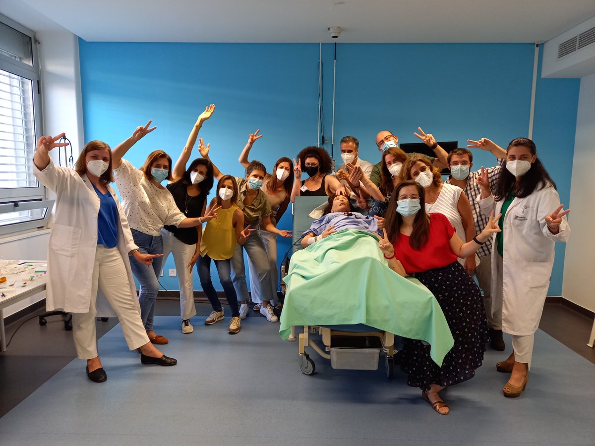 There are 12 new certified #EuSim Simulation Instructors! This certification, provided by @Eusimgroup and @UPorto enables you to start running simulation-based courses for acute care medicine addressing issues of crisis resource management (CRM)! @FMUPorto
