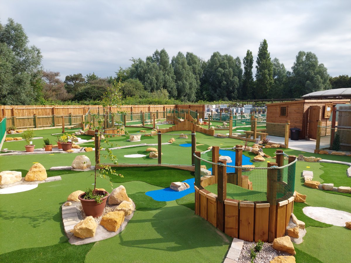 We are now open!!

Open 7 days a week
Monday - Saturday 9:30am - 6:00pm (last entry 5:15pm)
Sunday 10:30am - 4:30pm (last entry 3:45pm)

Don't forget to pick up a loyalty card, 6 stamps will get you a free game!!

Hope to see many of you over the coming weeks ⛳️