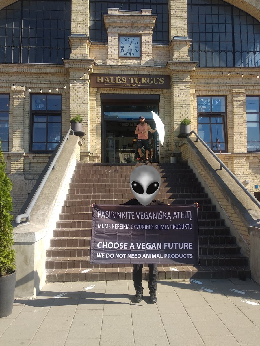 humanebeing366's tweet photo. #Halėsturgavietė #GoVegan #GyvūnųTeisės #GyvūnųIšlaisvinimas #GyvūnųLygybė #VeganiškasVilnius #VeganiškaLietuva #VeganiškasPasaulis #Vilnius #Lietuva #Lithuania #AnimalRights #AnimalLiberation #AnimalEquality #VeganVilnius #VeganLithuania #VeganWorld #Halėsturgus #Vegan https://t.co/JkZpKy5Svq