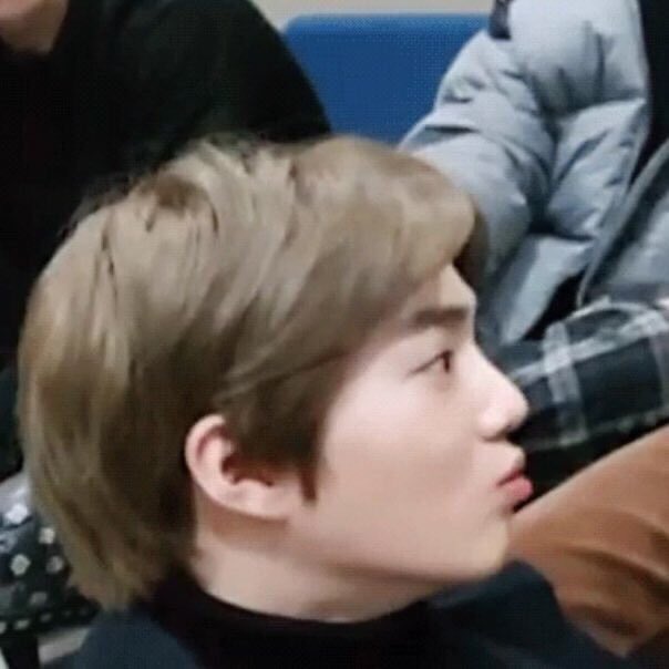 roundmyeon's tweet photo. ' 3 ' https://t.co/9lD1hQrciQ