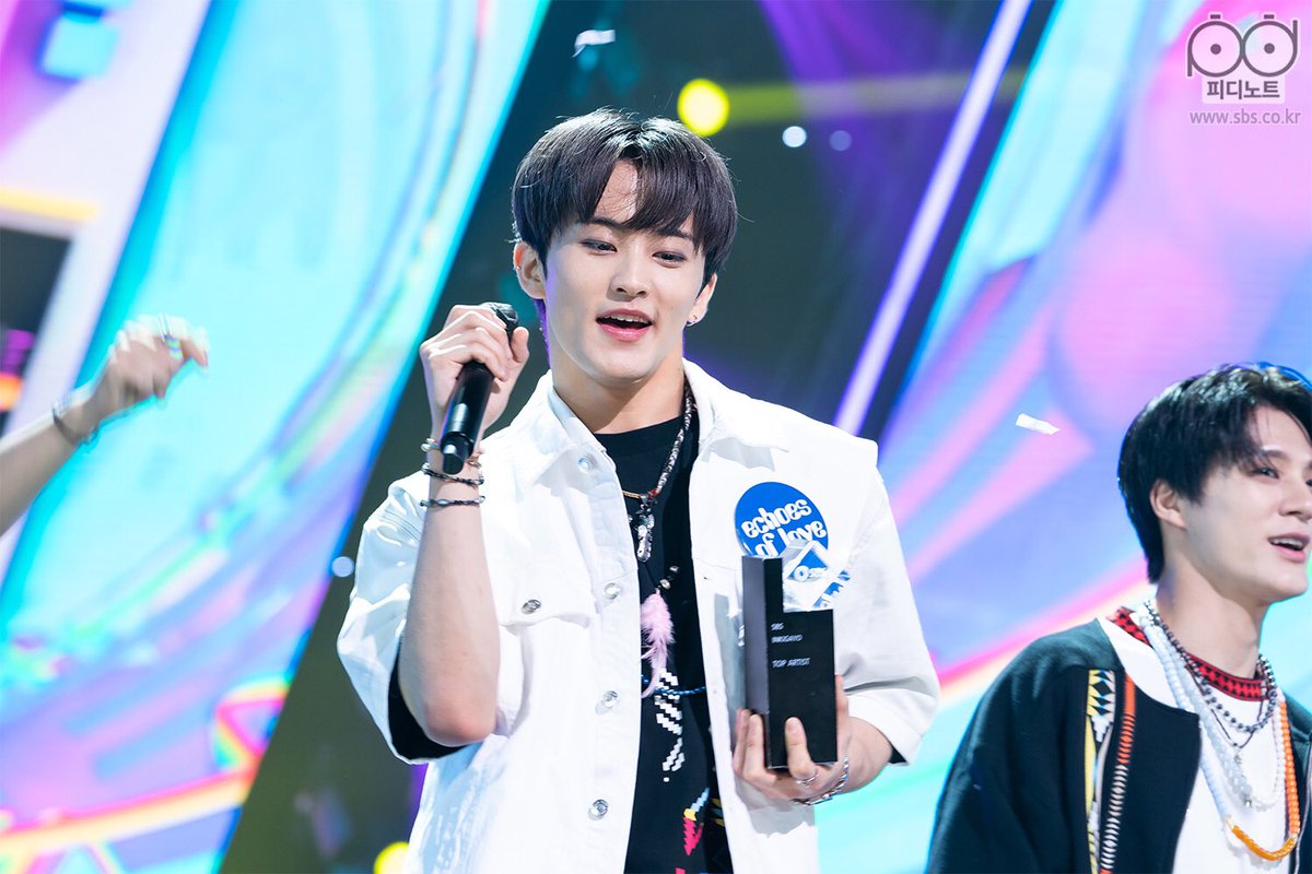 nctmarkhive's tweet photo. 210712 - SBS Website Update
SBS Inkigayo PD Note (210711)
NCT DREAM #HelloFuture4thWin Encore Stage (1)
🔗 https://t.co/3uGHawHuGy
#Mark #마크
#マーク #NCTDREAM
#헬로퓨처_4번째_1위_같이더빛나 https://t.co/2zV0T8vxQg