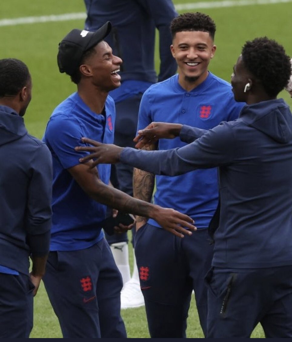 ً (@_officialr62) on Twitter photo 