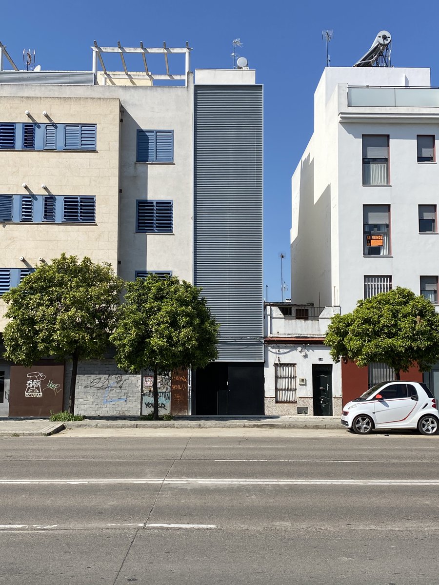 eZ_estudio's tweet photo. Hoy hemos recibido una gran noticia que queremos compartir:
Nos han otorgado un accésit en la categoría Residencial Plurifamiliar en los IV PREMIOS COAS ARQUITECTURA & SOCIEDAD 2021 del @COASevilla por nuestra obra CH12... y no podemos estar mas contentos!! :)
📷@daniojen https://t.co/0F09ldftx7