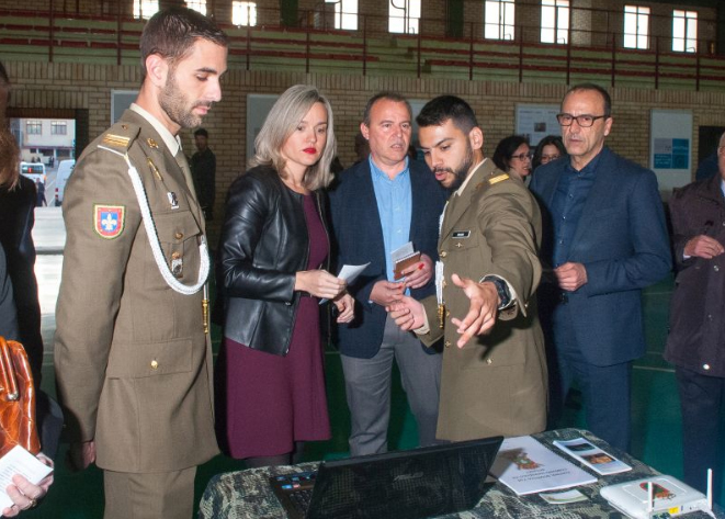 salesianosZAR's tweet photo. Felicidades a @Pilar_Alegria, nueva ministra de @educaciongob  .  Recordamos su paso por nuestro centro en ocasión de la 31 edición del @PremioDonBosco. @SalesianosSMX. https://t.co/uKS6YgnRhu