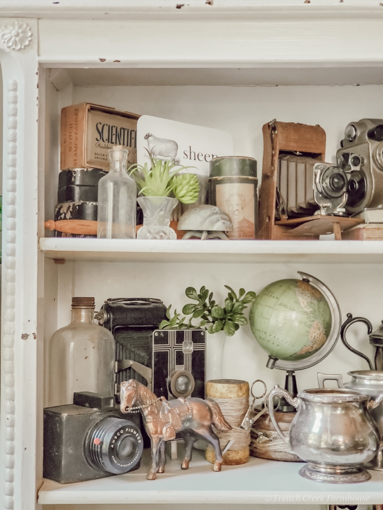 Shop restock is happening TODAY--July 12th--at 12pm Eastern (9am Pacific)! Snag some great vintage items while they last! ❤️
frenchcreekfarmhouse.com/p/shop.html

#standwithsmall #smallshoplove #supportsmallbusiness #shopsmall #vintagefinds #antiques