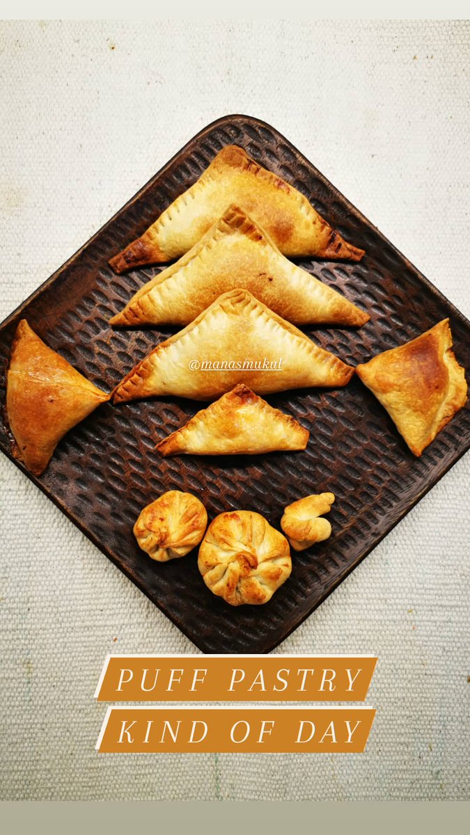 manasmukul's tweet photo. Puff pastry kind of day with a variety of fillings. Sweet and Savoury both 🥐😊

#foodporn #foodie #TheJokerCooks #MaaDaPutt #puffpastry https://t.co/dQ5nKqEmdA