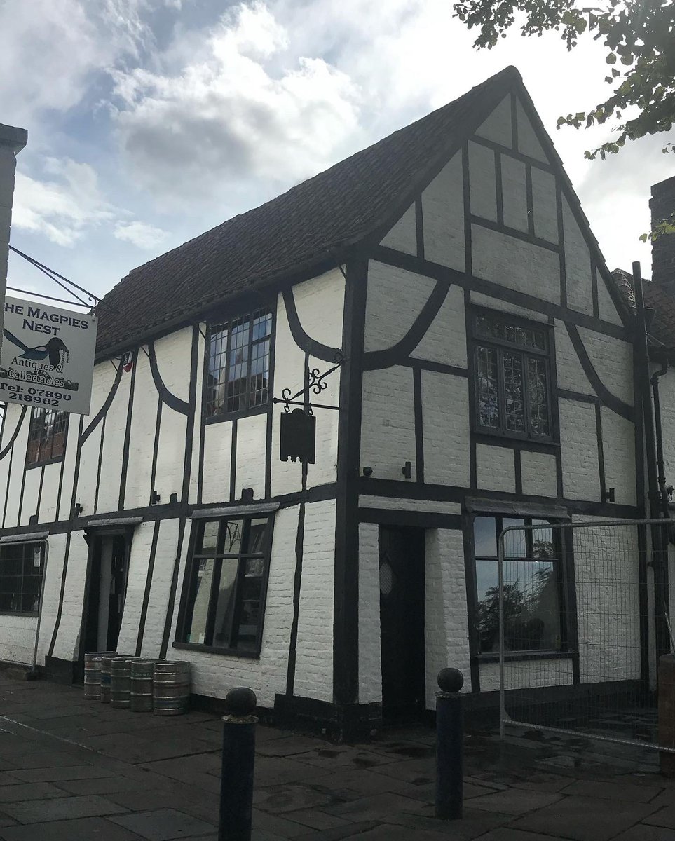 Calling young people 📢 this summer we’ll be creating a Boston Heritage Trail. Have your say on what buildings should be chosen.

Gain a wide range of skills to help develop your career 😎

To find out more and book on, check out the link in the bio!! 

#bostonuk #Lincolnshire