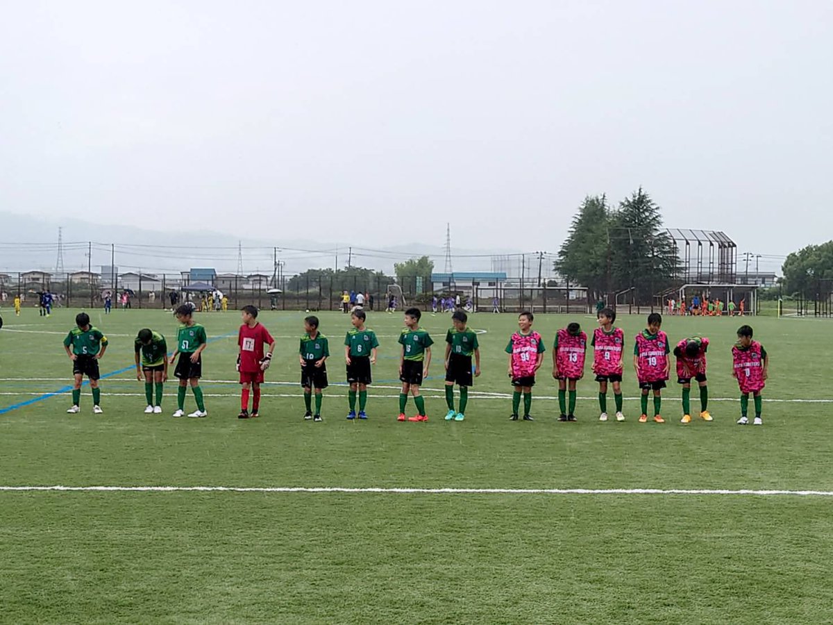 Jfa 福島県4種リーグin会津雨の中でしたが人工芝はサッカー環境を守ってくれる昭和にはなかったなぁ 21 07 12 会津サントスfc 無料お試し1ヶ月実施中 ぐるっと会津