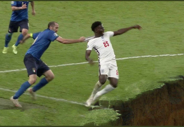 hasbeenrh's tweet photo. Careful there, mate https://t.co/9bJe3nmVPw